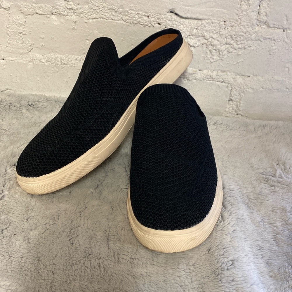 Lucky brand casual slides